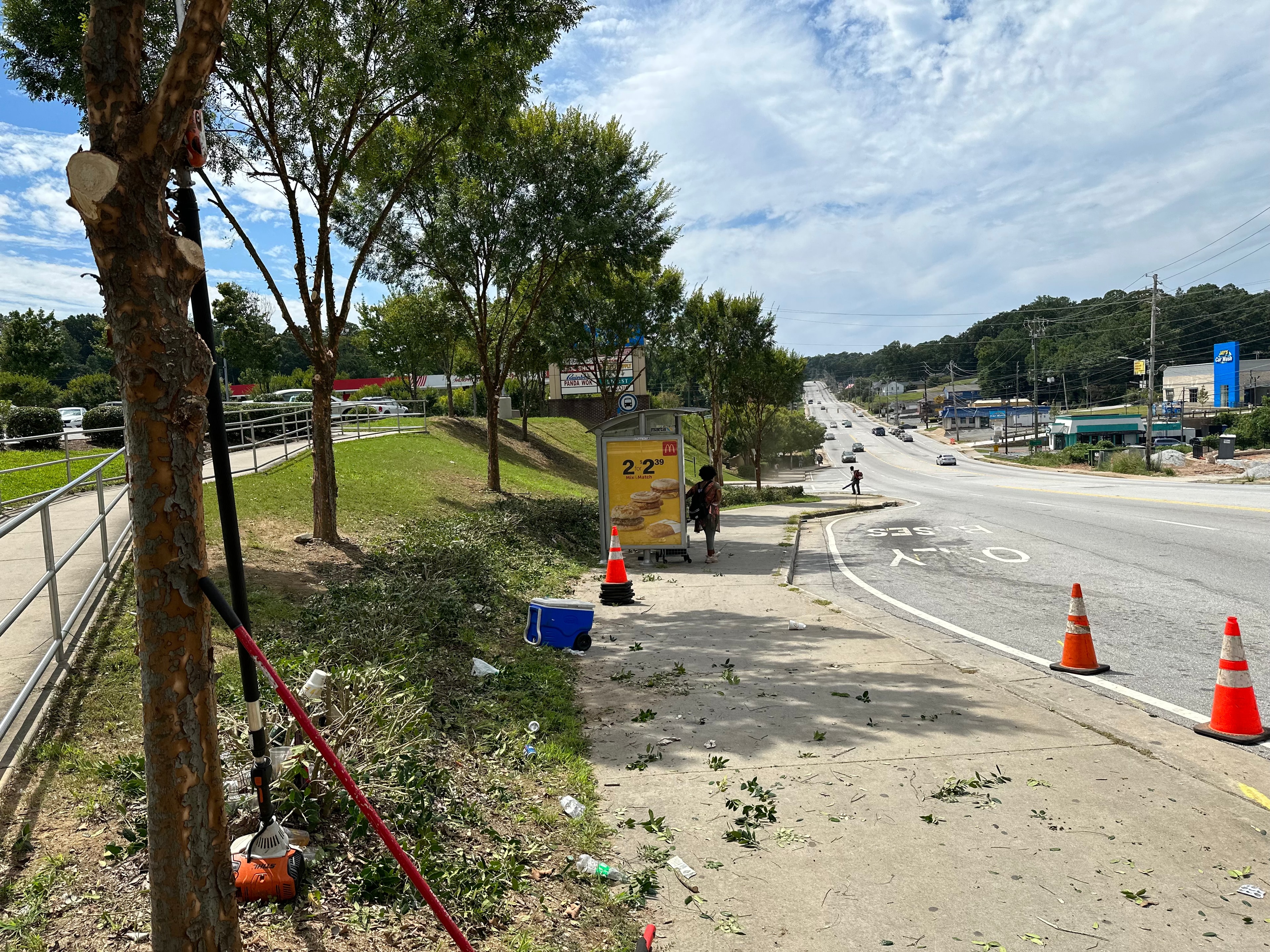 J&J's commercial tree trimming on busy road